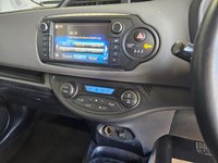 USED 2017 66 TOYOTA YARIS 1.5 VVT-h Icon Hatchback 5dr Petrol Hybrid E-CVT Euro 6 (101 ps) Petrol Hybrid