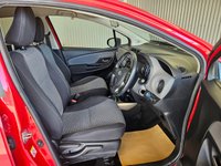 USED 2017 66 TOYOTA YARIS 1.5 VVT-h Icon Hatchback 5dr Petrol Hybrid E-CVT Euro 6 (101 ps) Petrol Hybrid