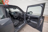 USED 2020 20 MINI HATCH 2.0 Cooper S Classic Hatchback 5dr Petrol Manual Euro 6 (s/s) (192 ps) Bluetooth + Cruise Control + Black Contrast Roof