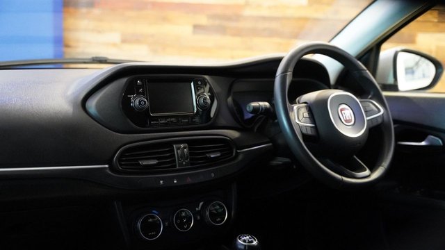 View our FIAT TIPO