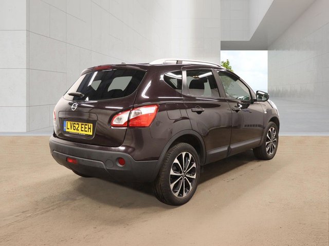 View our NISSAN QASHQAI