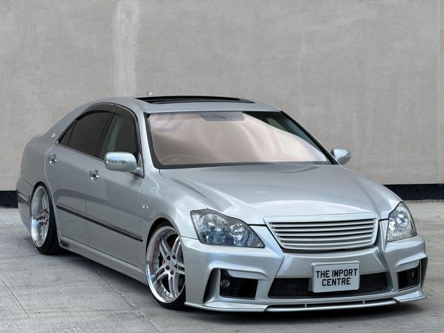 View our TOYOTA CROWN