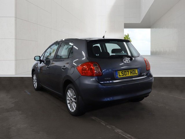 View our TOYOTA AURIS