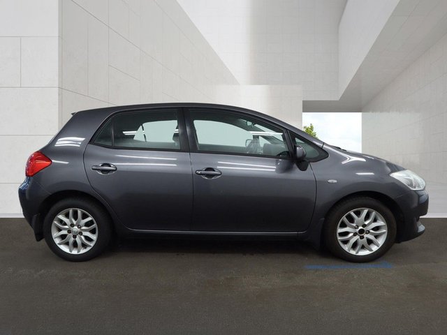 View our TOYOTA AURIS