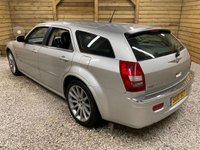 USED 2010 10 CHRYSLER 300C 3.0 CRD V6 SRT Design Estate 5dr Diesel Automatic (220 g/km, 218 bhp) 112,465 MLS ONLY TWO OWNERS HIGH SPEC AUTOMATIC ESTATE
