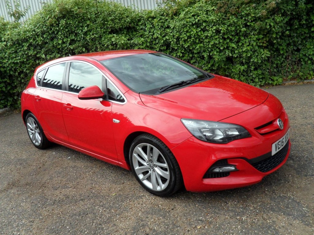 USED 2015 15 VAUXHALL ASTRA 1.6i Tech Line GT Hatchback 5dr Petrol Manual Euro 6 (115 ps) Power Red Air Con Full History