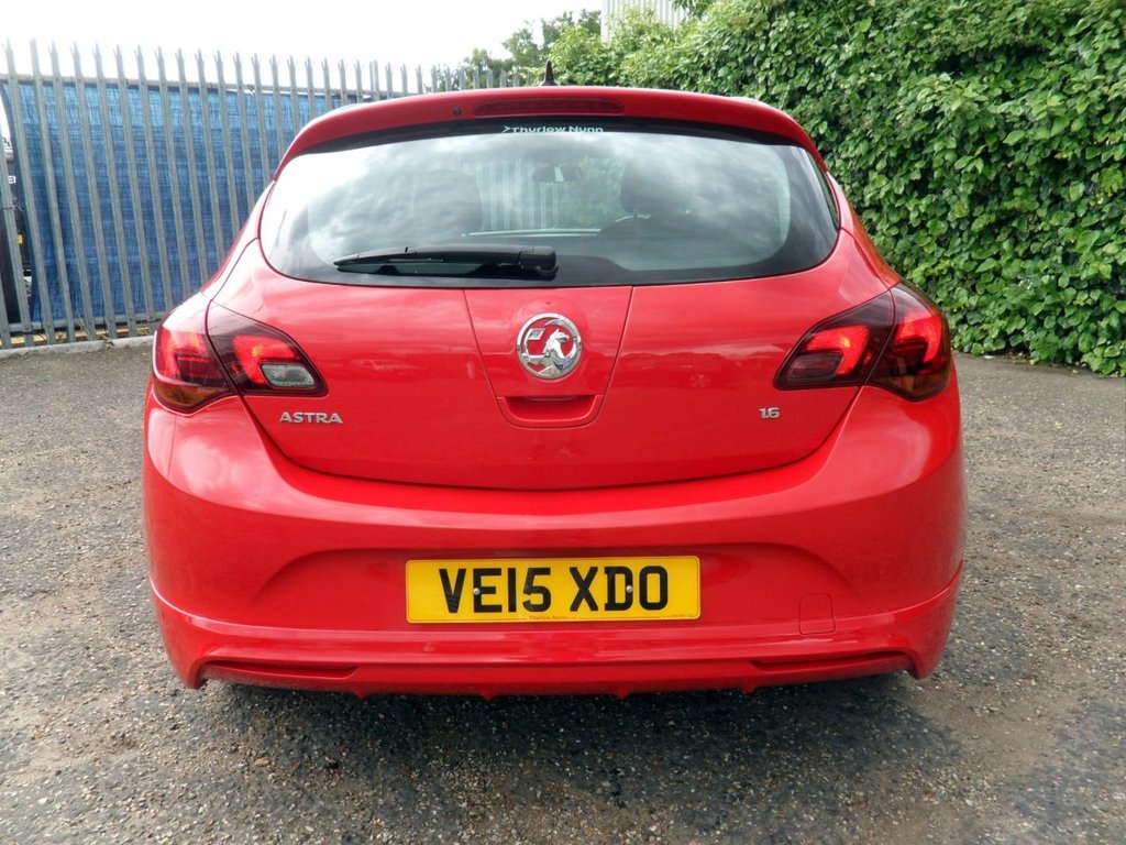 USED 2015 15 VAUXHALL ASTRA 1.6i Tech Line GT Hatchback 5dr Petrol Manual Euro 6 (115 ps) Power Red Air Con Full History