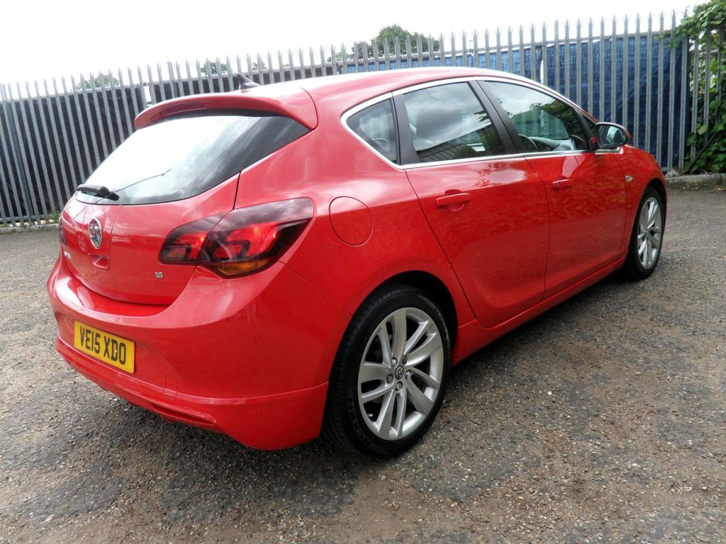 USED 2015 15 VAUXHALL ASTRA 1.6i Tech Line GT Hatchback 5dr Petrol Manual Euro 6 (115 ps) Power Red Air Con Full History