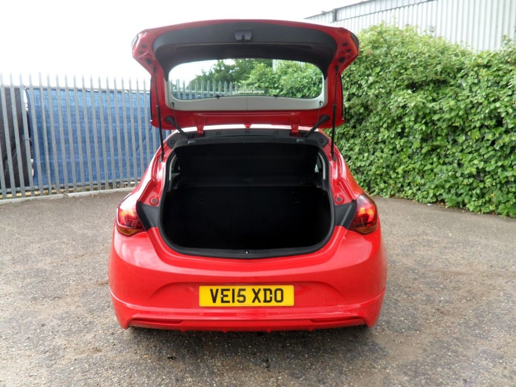 USED 2015 15 VAUXHALL ASTRA 1.6i Tech Line GT Hatchback 5dr Petrol Manual Euro 6 (115 ps) Power Red Air Con Full History