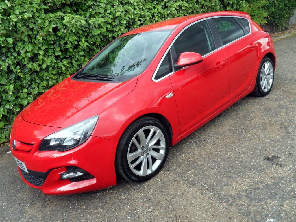 USED 2015 15 VAUXHALL ASTRA 1.6i Tech Line GT Hatchback 5dr Petrol Manual Euro 6 (115 ps) Power Red Air Con Full History