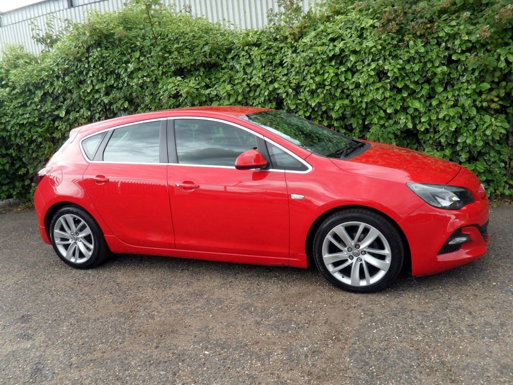 USED 2015 15 VAUXHALL ASTRA 1.6i Tech Line GT Hatchback 5dr Petrol Manual Euro 6 (115 ps) Power Red Air Con Full History