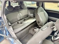 USED 2010 60 MINI CLUBMAN 1.6 Cooper Estate 5dr Petrol Manual Euro 5 (122 ps) 