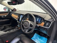 USED 2017 17 VOLVO V90 2.0 D5 PowerPulse Inscription Pro Estate 5dr Diesel Auto AWD Euro 6 (s/s) (235 ps) 