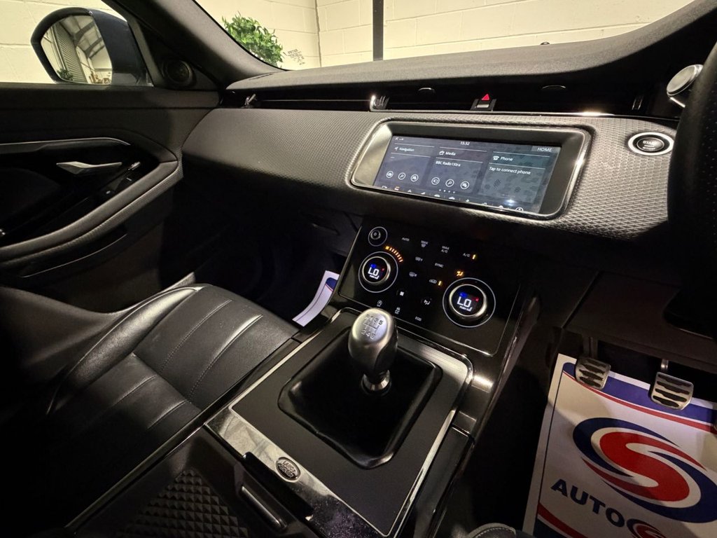 USED 2020 70 LAND ROVER RANGE ROVER EVOQUE 2.0 D150 R-Dynamic S SUV 5dr Diesel Manual FWD Euro 6 (s/s) (150 ps) 