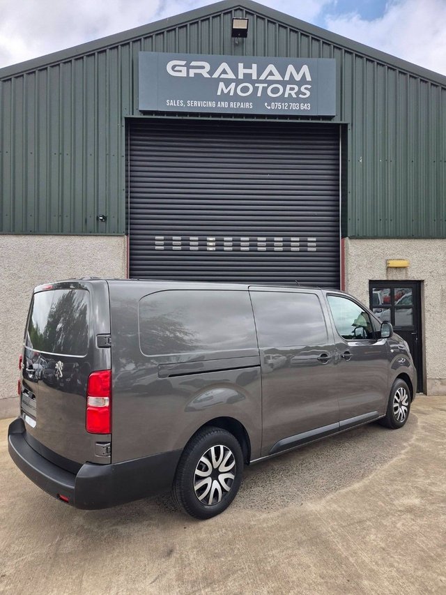 View our PEUGEOT EXPERT