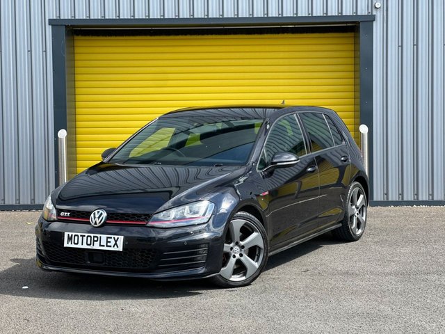 View our VOLKSWAGEN GOLF