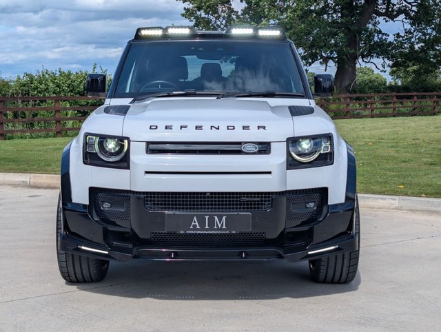 View our LAND ROVER DEFENDER 90