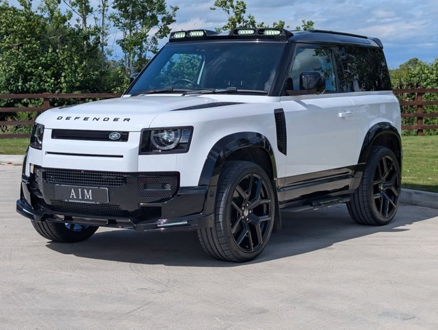 View our LAND ROVER DEFENDER 90