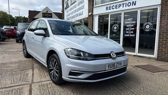 View our VOLKSWAGEN GOLF