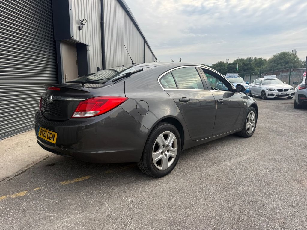 2011 Vauxhall Insignia thumbnail 10