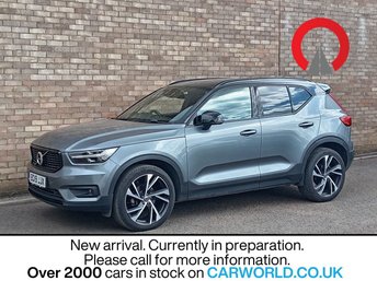2019 VOLVO XC40
