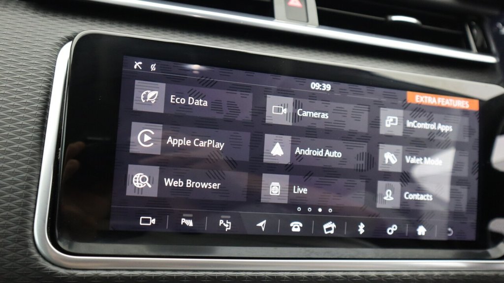 USED 2018 68 LAND ROVER RANGE ROVER VELAR 2.0 D180 SE SUV 5dr Diesel Auto 4WD Euro 6 (s/s) (180 ps) 