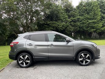 View our NISSAN QASHQAI