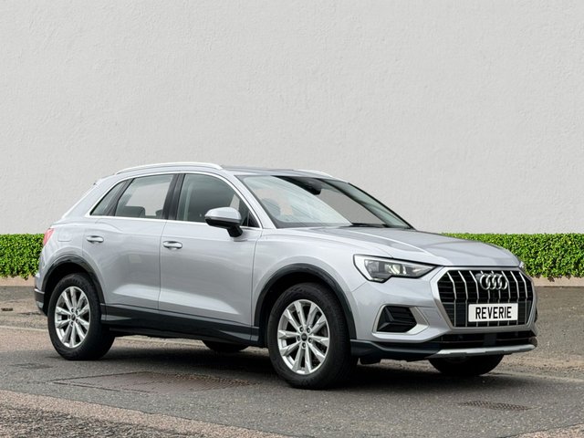 View our AUDI Q3