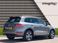 USED 2014 63 VOLKSWAGEN TOUAREG 3.0 TDI V6 BlueMotion Tech R-Line SUV 5dr Diesel Tiptronic 4WD Euro 5 (s/s) (245 ps) 1 Owner | 12 VW Services | Tow Bar
