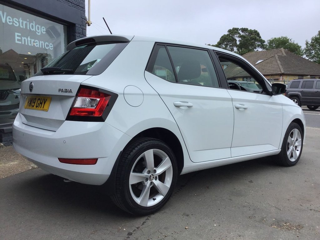 USED 2019 19 SKODA FABIA 1.0 TSI SE L Hatchback 5dr Petrol DSG Euro 6 (s/s) (110 ps) 