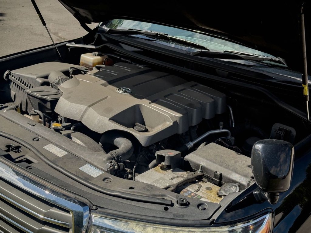 USED TOYOTA LAND CRUISER *AWARD WINNING DEALERSHIP*
