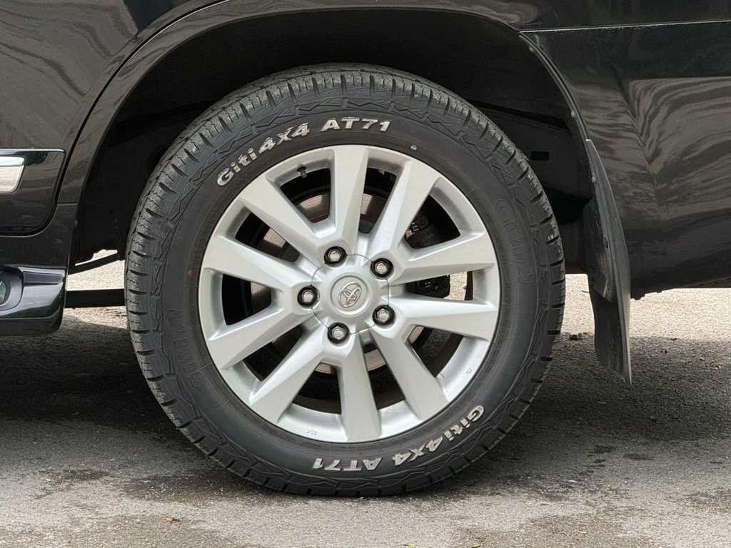 USED TOYOTA LAND CRUISER *AWARD WINNING DEALERSHIP*