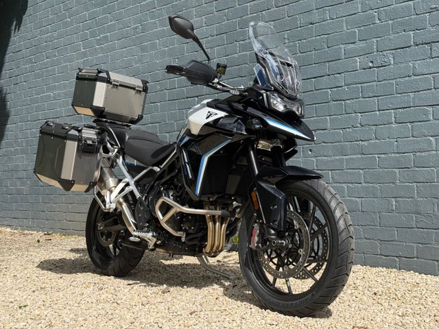 View our TRIUMPH TIGER 900