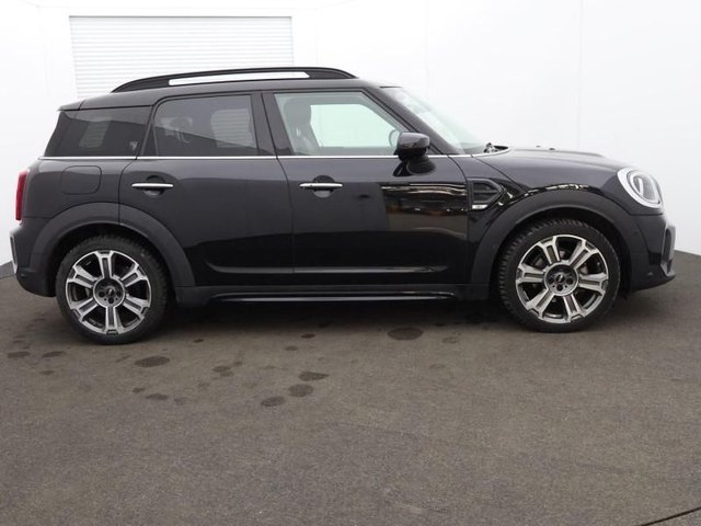 View our MINI COUNTRYMAN