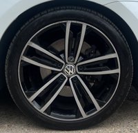 USED 2018 18 VOLKSWAGEN GOLF 2.0 TDI GTD Hatchback 5dr Diesel DSG Euro 6 (s/s) (184 ps) - APPLE CAR PLAY - SAT NAV - HEATED SEATS - P/SENSORS - BLUETOOTH - ADAPTIVE CRUISE - DAB RADIO