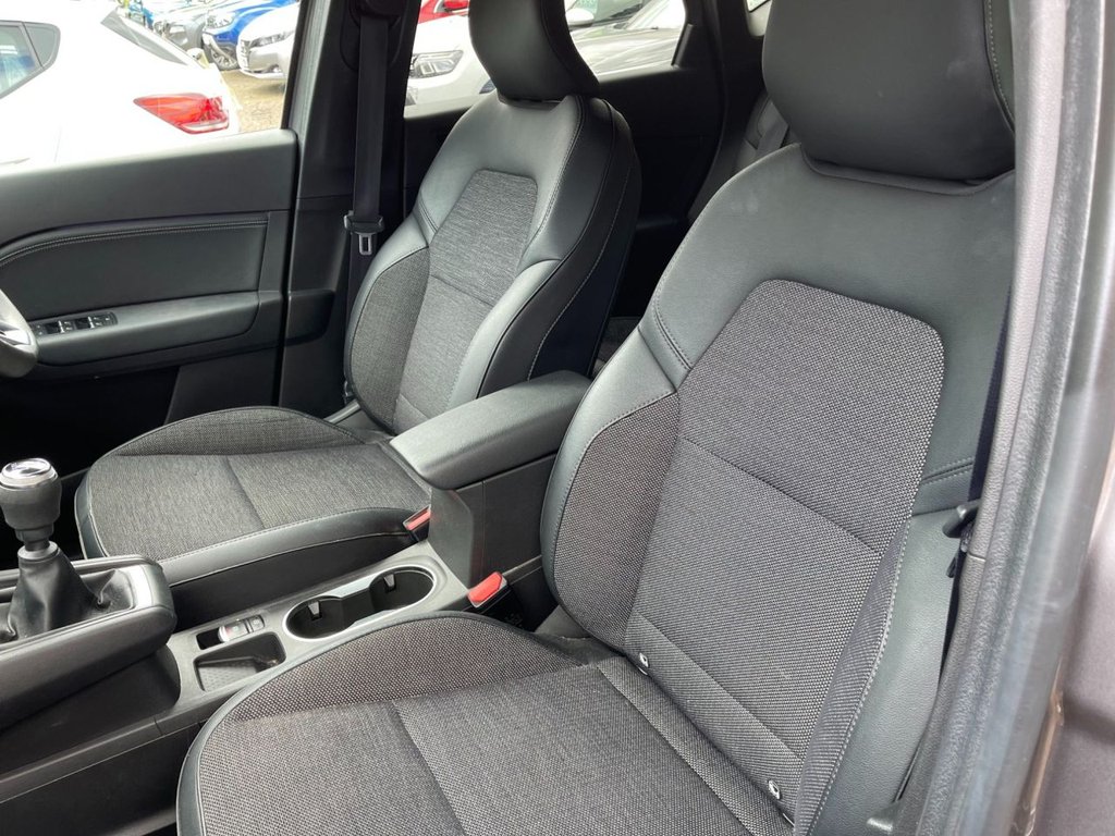 USED 2023 23 RENAULT CAPTUR 1.0 TCe Rive Gauche SE SUV 5dr Petrol Manual Euro 6 (s/s) (90 ps) 
