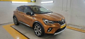 View our RENAULT CAPTUR