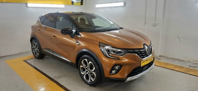 View our RENAULT CAPTUR