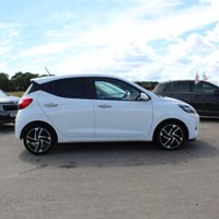 USED 2024 24 HYUNDAI I10 1.2 Premium Hatchback 5dr Petrol Auto Euro 6 (s/s) (79 ps) 1 OWNER FULL DEALER HISTORY SATNAV
