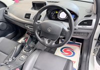 USED 2015 15 RENAULT MEGANE 1.5 dCi ENERGY Dynamique TomTom Hatchback 5dr Diesel Manual Euro 5 (s/s) (110 ps) 