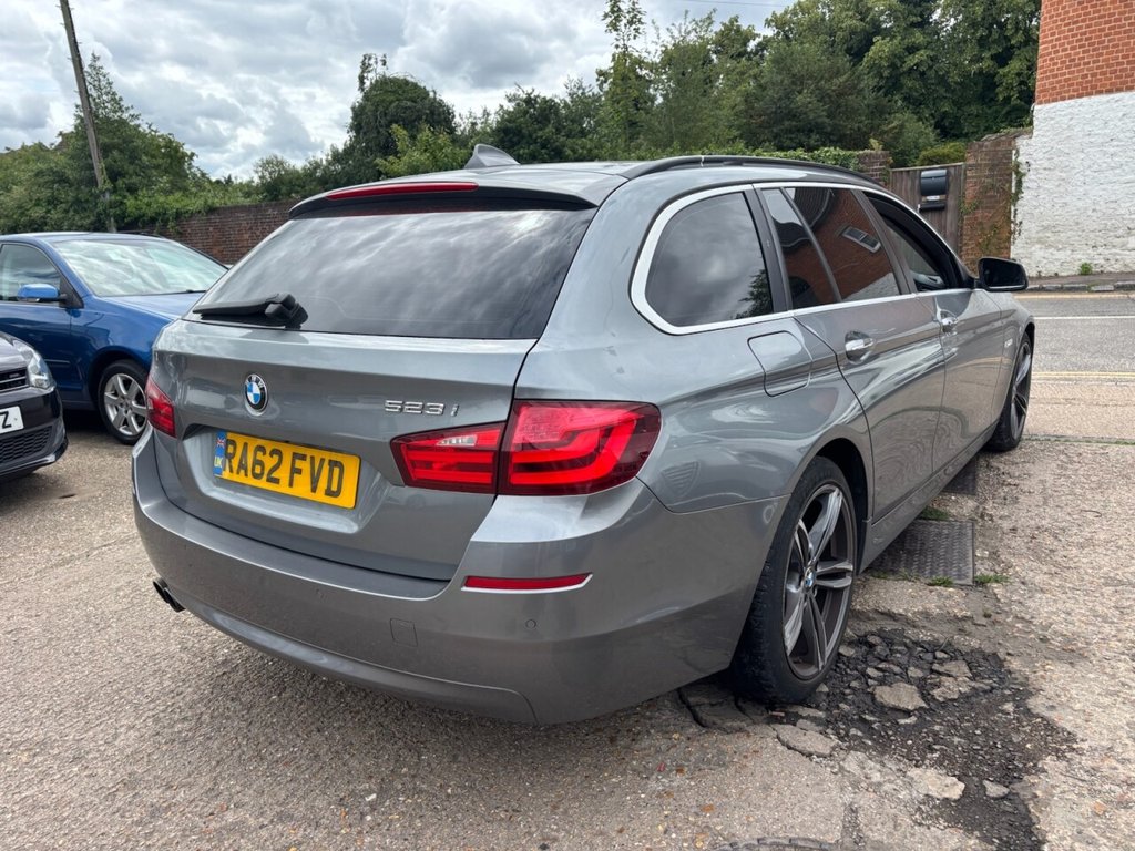 USED 2012 62 BMW 5 SERIES 2.5 523i SE ESTATE 4dr Petrol Auto Euro 4 (174 ps) 