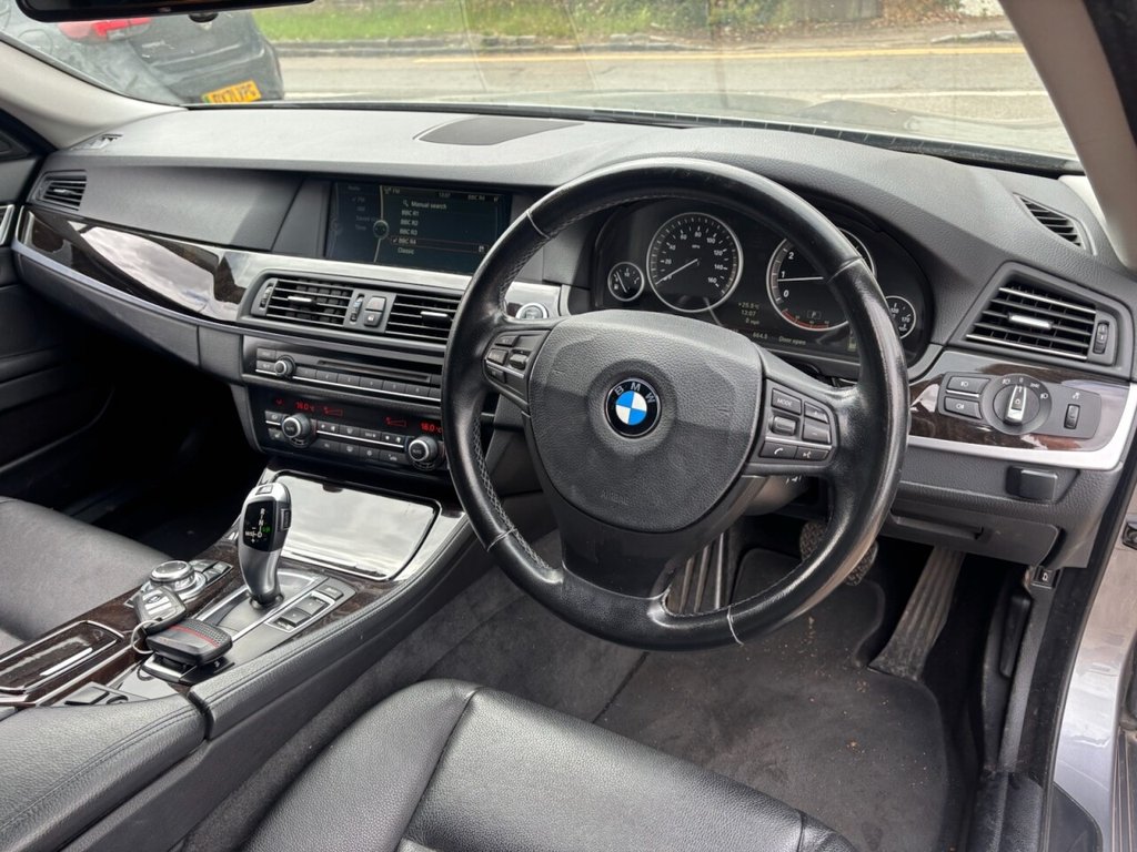 USED 2012 62 BMW 5 SERIES 2.5 523i SE ESTATE 4dr Petrol Auto Euro 4 (174 ps) 