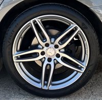 USED 2016 16 MERCEDES-BENZ E CLASS 2.0 E220d AMG Line Saloon 4dr Diesel G-Tronic+ Euro 6 (s/s) (194 ps) - FSH - APPLE CAR PLAY - SAT NAV - HEATED SEATS - REVERSE CAMERA - P/SENSORS - BLUETOOTH - CRUISE - &pound;35 ROAD TAX