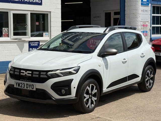 View our DACIA SANDERO STEPWAY