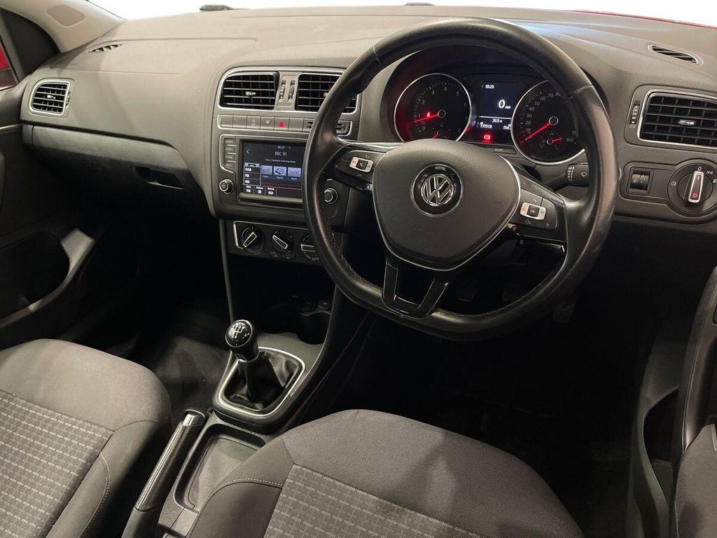 USED 2015 15 VOLKSWAGEN POLO 1.2 TSI BlueMotion Tech SE Hatchback 3dr Petrol Manual Euro 6 (s/s) (90 ps) 