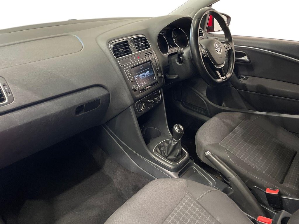 USED 2015 15 VOLKSWAGEN POLO 1.2 TSI BlueMotion Tech SE Hatchback 3dr Petrol Manual Euro 6 (s/s) (90 ps) 