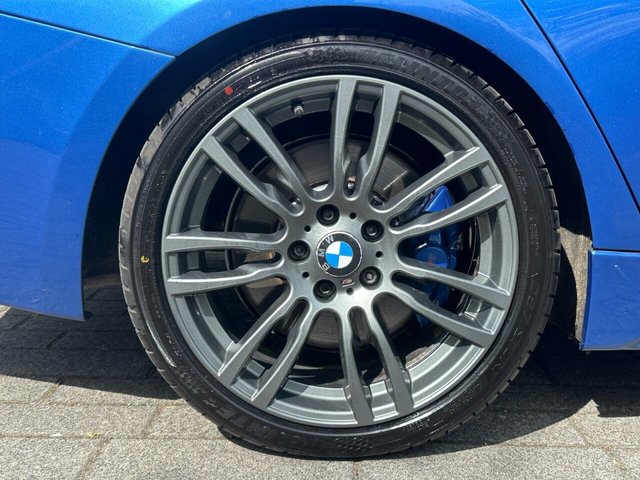 View our BMW 3 SERIES