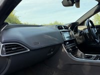 USED 2018 18 JAGUAR XE 2.0i R-Sport Saloon 4dr Petrol Auto Euro 6 (s/s) (250 ps) 