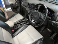 USED 2018 68 KIA SPORTAGE 1.6 T-GDi GT-Line S SUV 5dr Petrol DCT AWD Euro 6 (s/s) (174 bhp) SUNROOF SAT NAV LEATHER HEATED SEATS HEATED STEERING WHEEL PARKING CAMERA CRUISE CONTROL PARKING SENSORS 2 OWNERS FROM NEW GOOD SERVICE HISTORY 7 SERVICES TO 71K MILES