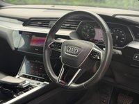 USED 2021 21 AUDI E-TRON 55 S line Sportback 5dr Electric Auto quattro 95kWh (408 ps) 